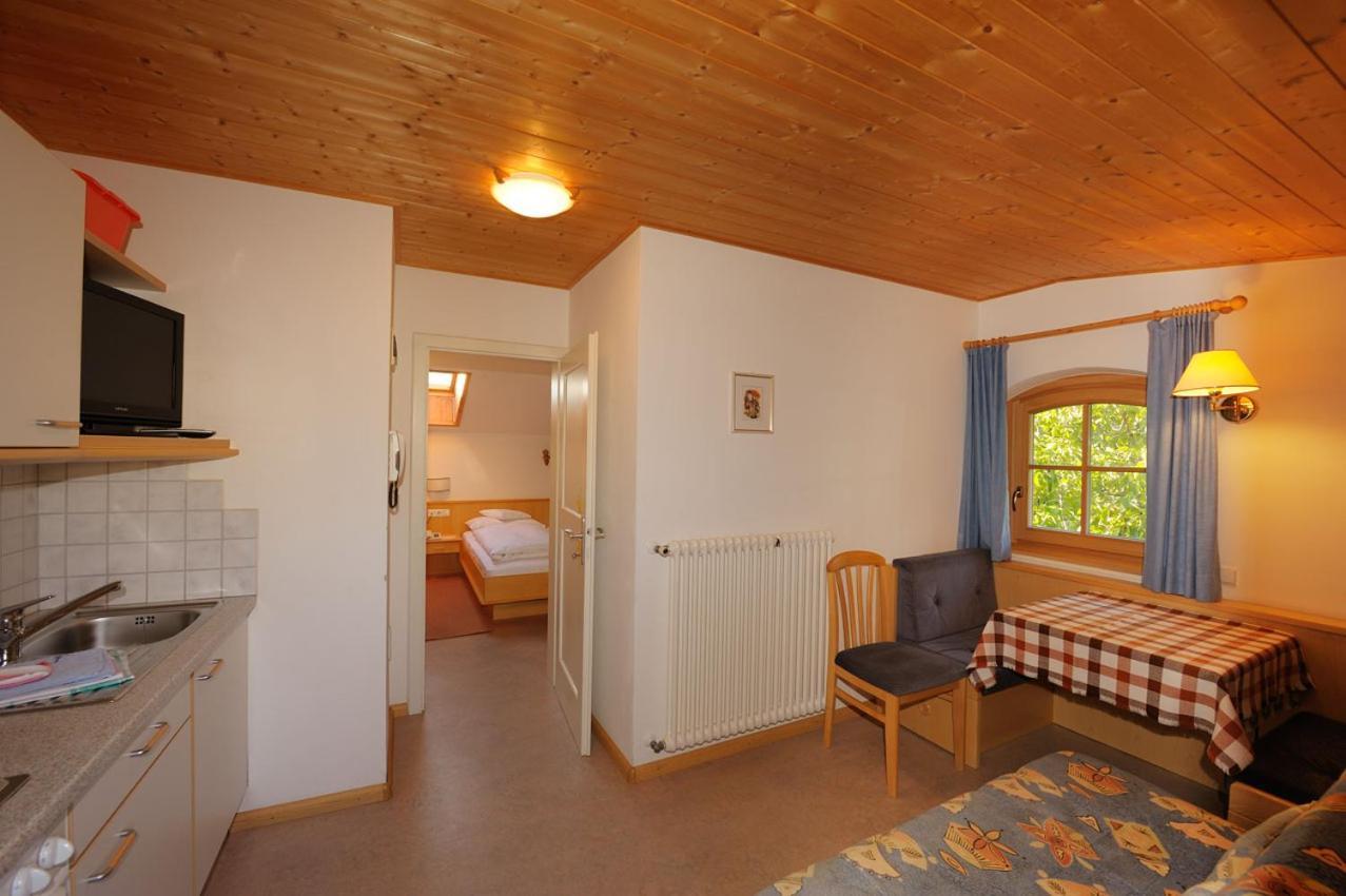 Unterdornerhof Aparthotel Lagundo Exterior photo